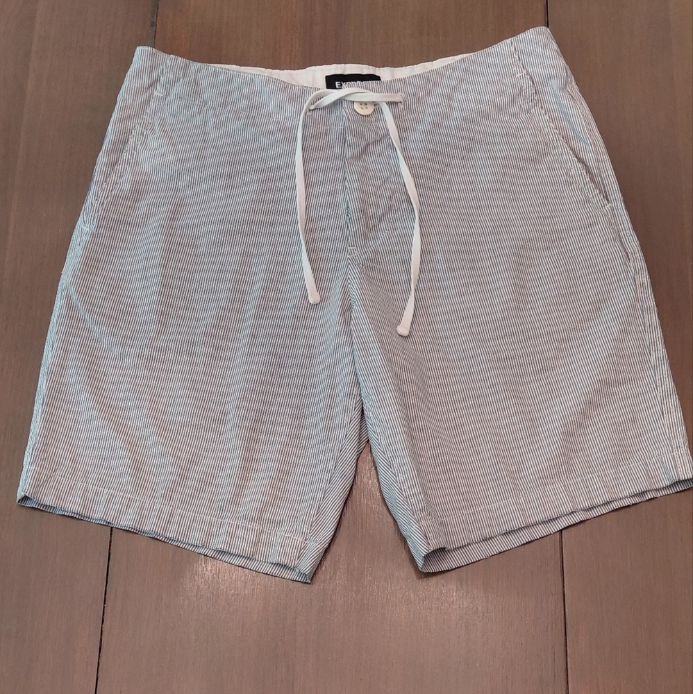 Express Drawstring At The Knee Blue White Stripe Preppy Vacation Short. Size 28.